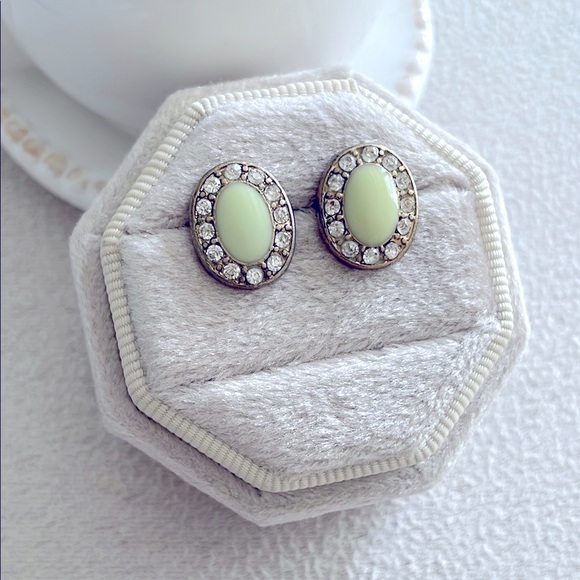 LC Lauren Conrad oval stud earrings - Picture 1 of 3
